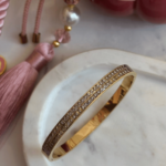 Ατσάλινη χειροπέδα με διακριτικά στρας