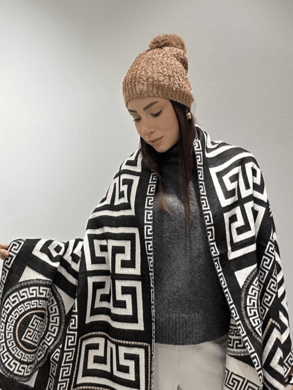 Γυναικεία Κομψή Πασμίνα με Σχέδιο Μαίανδρος-Ασπρόμαυρο