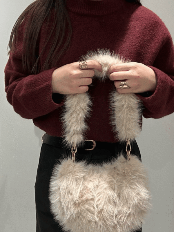 Γυναικεία Γούνινη Τσάντα Πουγκί-Μπεζ