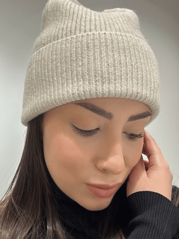 Γυναικείο Μονόχρωμο Σκουφάκι-Εκρού