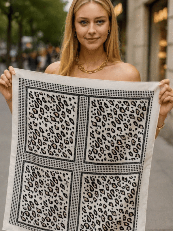 Γυναικείο Φουλάρι Λεοπάρ Διπλής Όψης-Εκρού