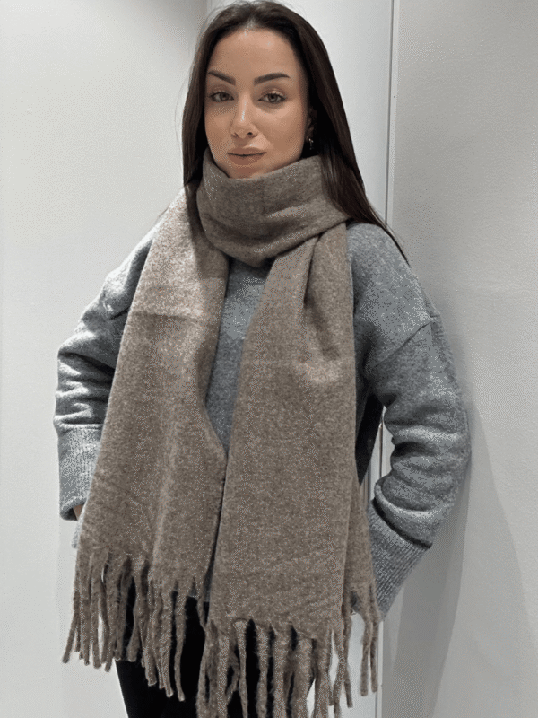 Γυναικείο Μονόχρωμο Χοντρό Κασκόλ με Κρόσσια-Μπεζ