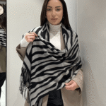 Γυναικείο Κασκόλ Ζεβρέ με Κρόσσια-Γκρι/Μαύρο