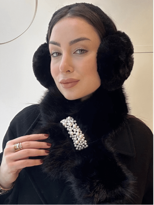 Γυναικείο Γούνινο Σταυρωτό Neckwarmer με Λεπτομέρεια Πέρλας-Μαύρο