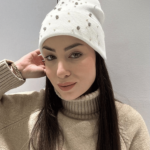 Γυναικείο Μονόχρωμο Σκουφάκι με Πέρλες-Εκρού