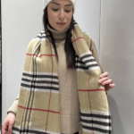 Γυναικείο Καρό Κασκόλ Μπεζ με Μαύρες Γραμμές