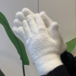 Γυναικεία Χνουδωτά Γάντια - Λευκό