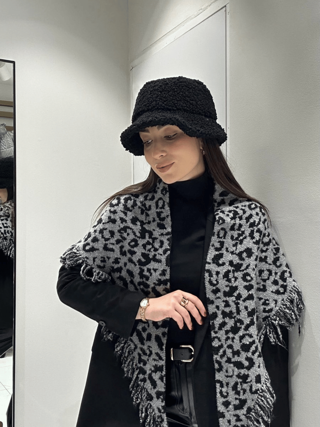 98165 Τρίγωνο Κασκόλ Animal Print-Γκρι - Image 1