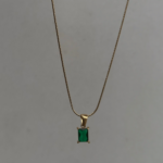 Ατσάλινο Κολιέ με Τετράγωνη Πράσινη Πέτρα