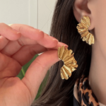 Ατσάλινα Σκουλαρίκια με Ανάγλυφη Υφή